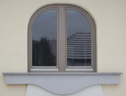 Zdjecia okna z lukiem